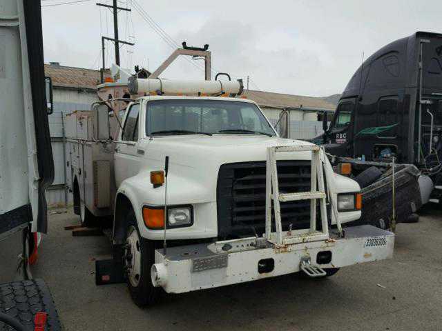 Ford F-700