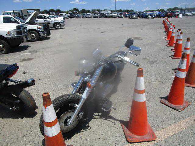 Honda VT1100C2 (SHADOW SABRE)