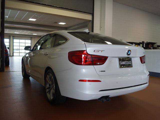 2018 BMW 330i
