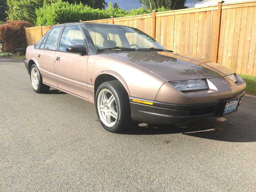 Saturn SL1