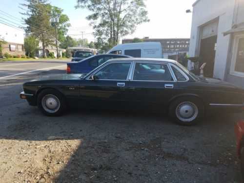 Jaguar XJ6