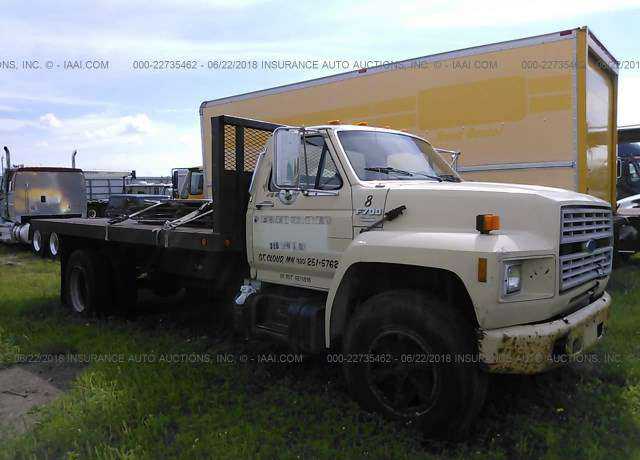Ford F-700
