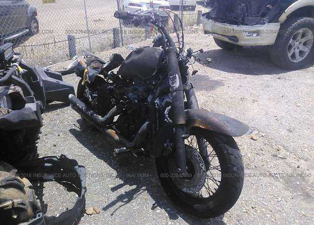 Honda VT750 (Shadow Phantom)