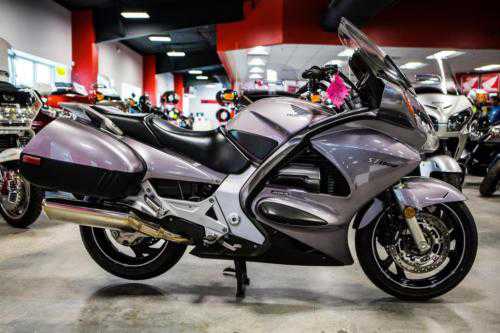 Honda ST1300A