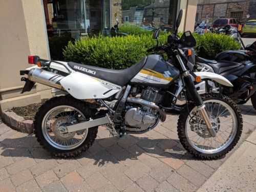 Suzuki DR650SEL