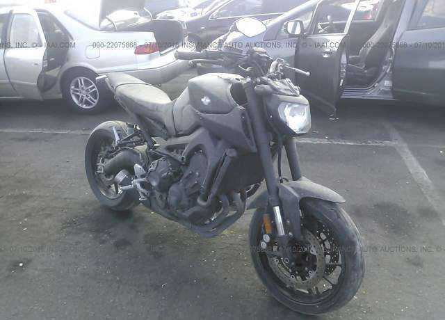 YAMAHA