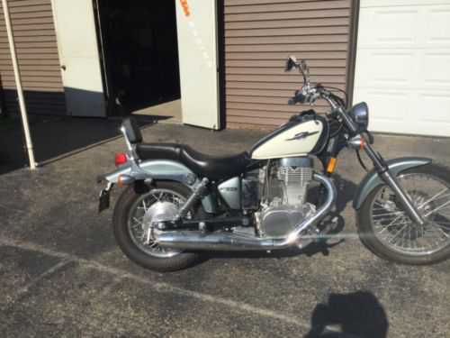 Suzuki LS650L