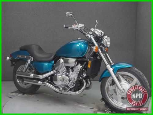 Honda VF750C (MAGNA)