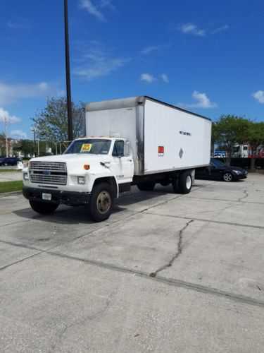 Ford F-700