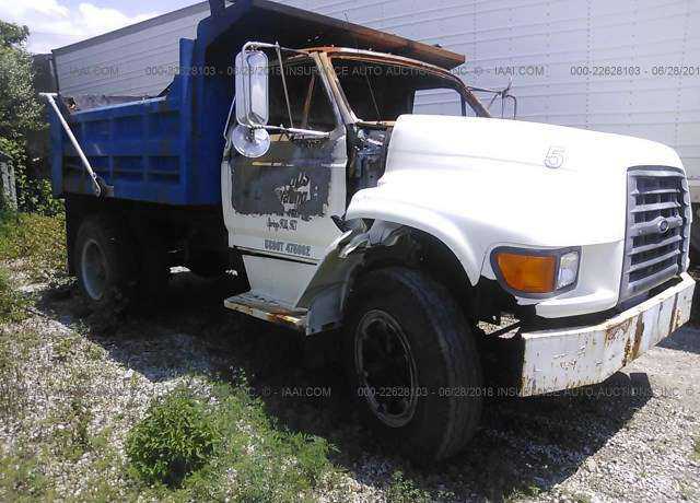Ford F-700