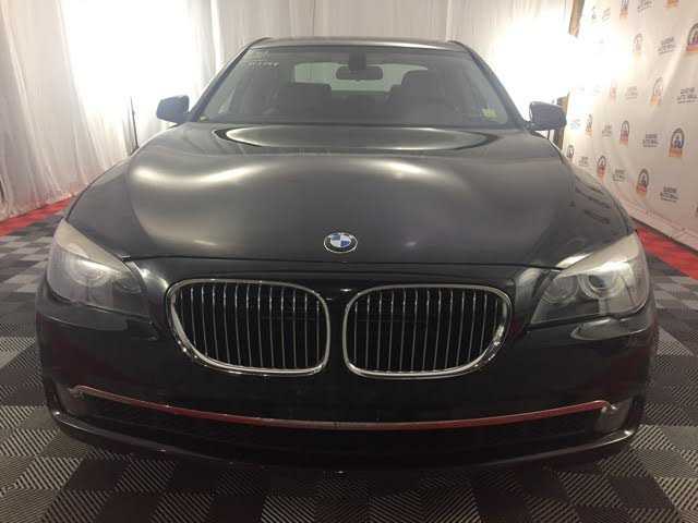2010 BMW 750xi
