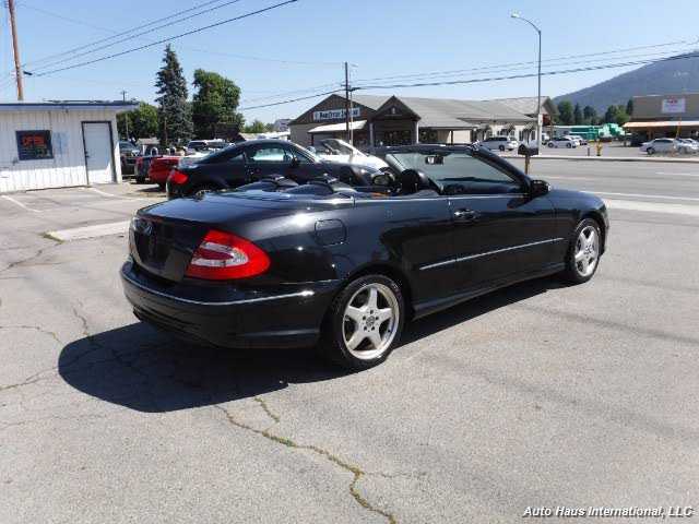2004 Mercedes-Benz CLK-Class