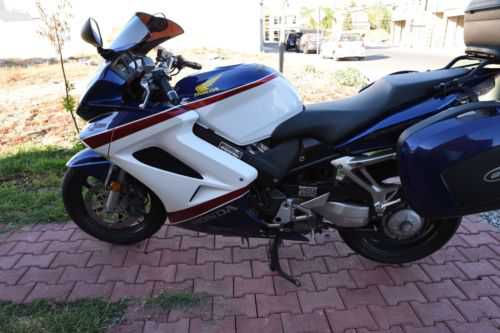 Honda VFR800 (INTERCEPTOR)