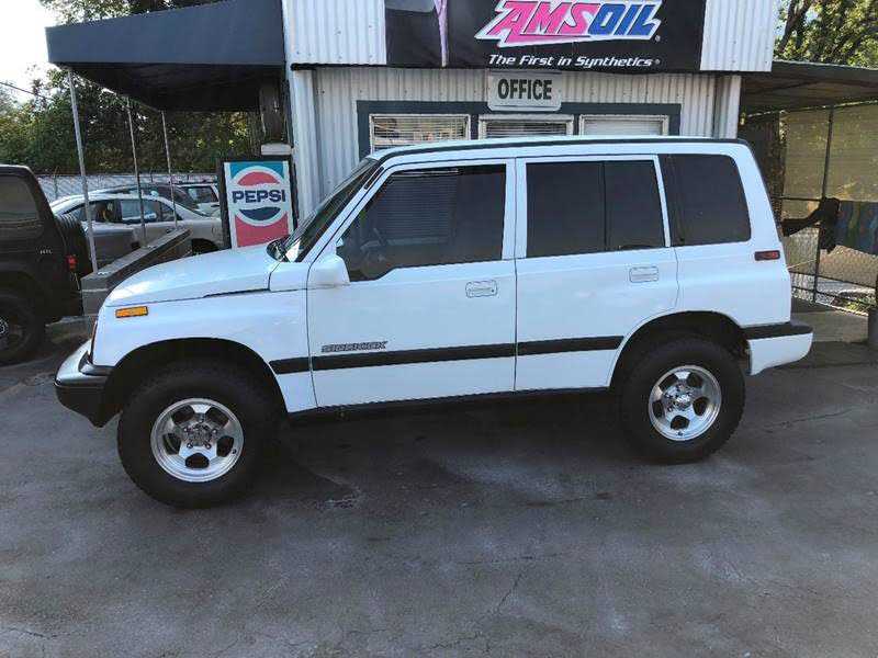 Suzuki Sidekick