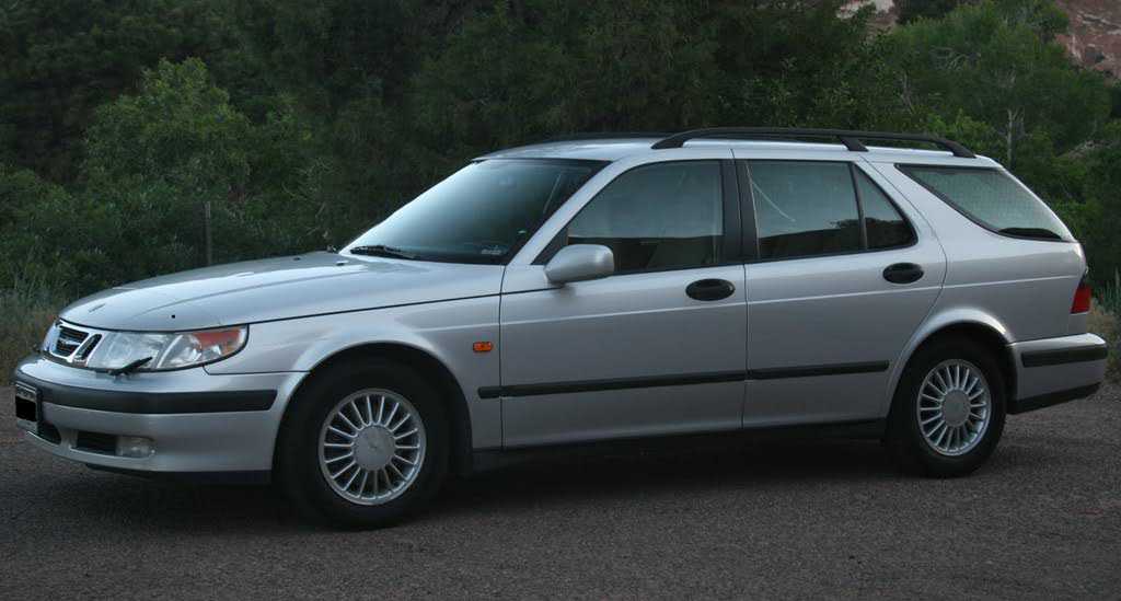 YS3ED55E2Y3067018