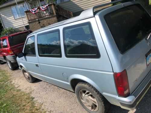Dodge Caravan