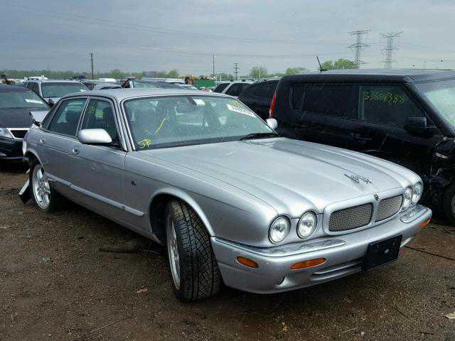 Jaguar XJ