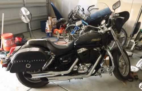 Honda VT1100C2 (SHADOW SABRE)