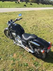 Honda VF750C (MAGNA)