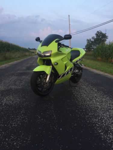 Honda VFR800Fi (INTERCEPTOR)