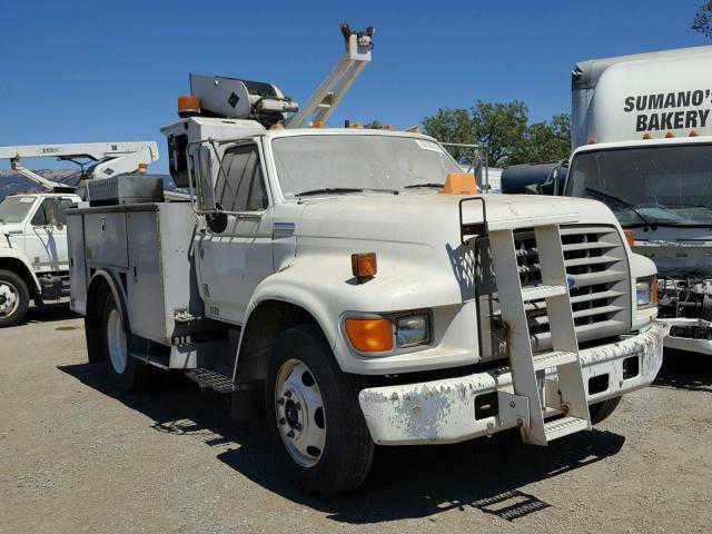 Ford F-700