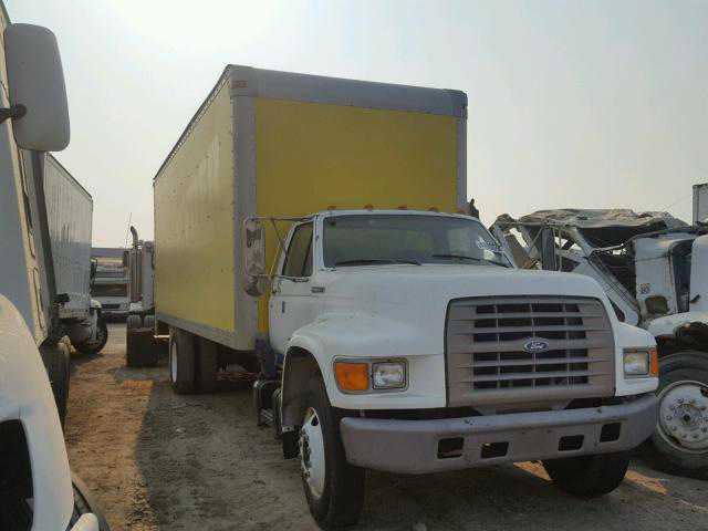 Ford F-700
