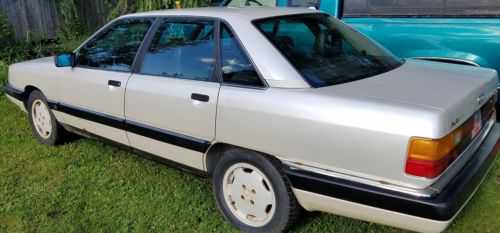 Audi 100