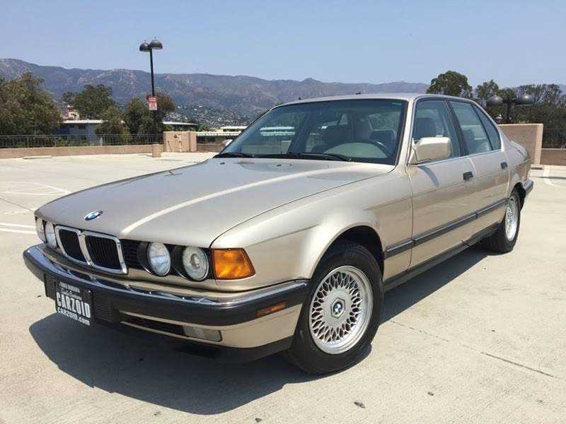BMW 740i