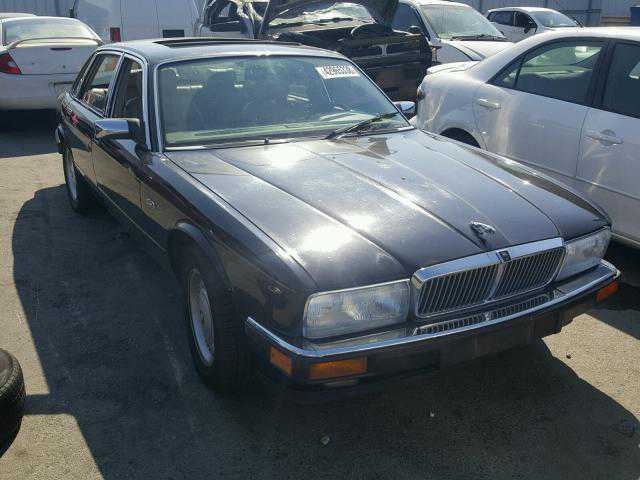 Jaguar XJ6