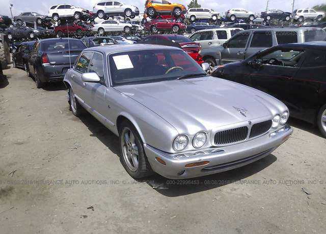 Jaguar XJ