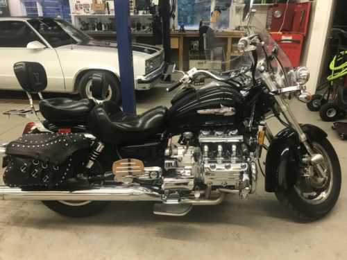 Honda GL1500C (VALKYRIE)