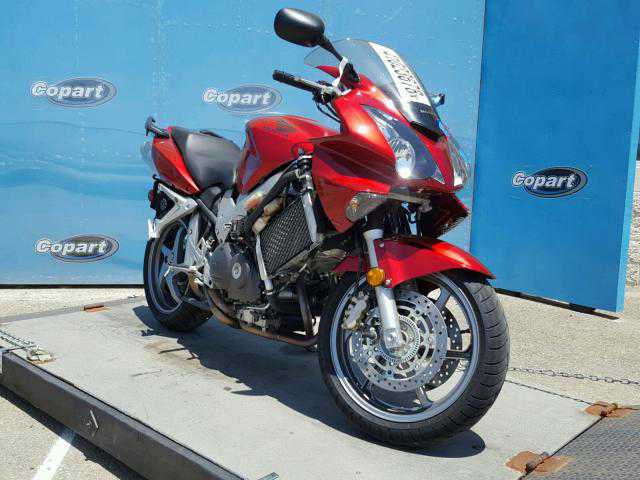Honda VFR800A (INTERCEPTOR)