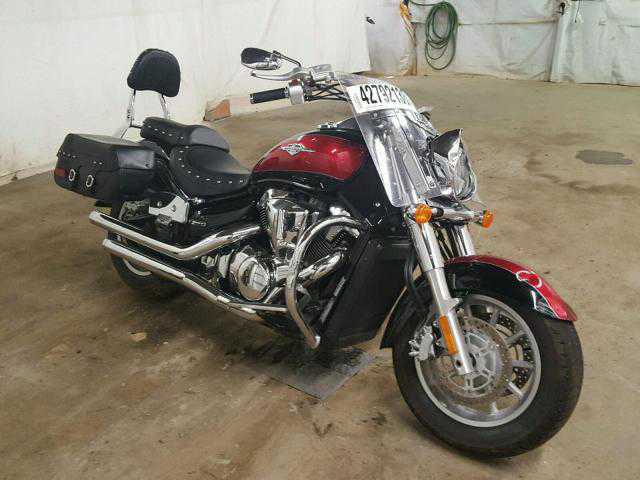 Suzuki VLR1800/VLR1800T