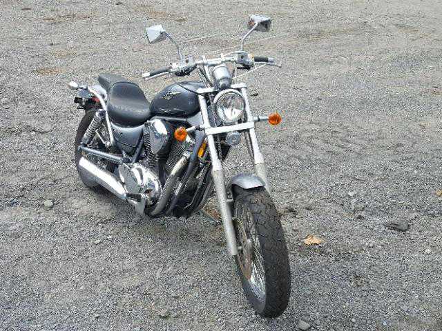 Suzuki VS1400