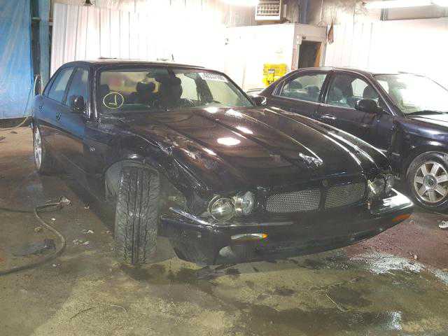Jaguar XJR