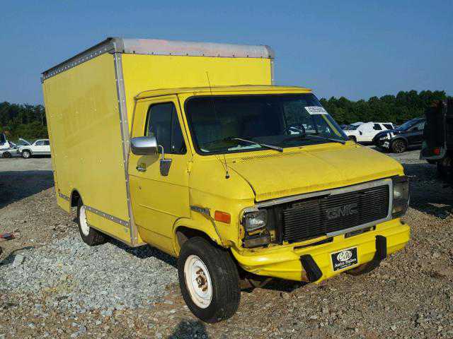 GMC Cutaway Van