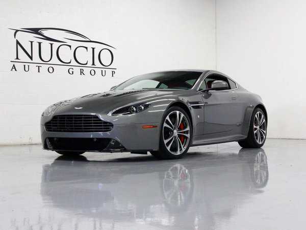 Aston Martin V12 Vantage