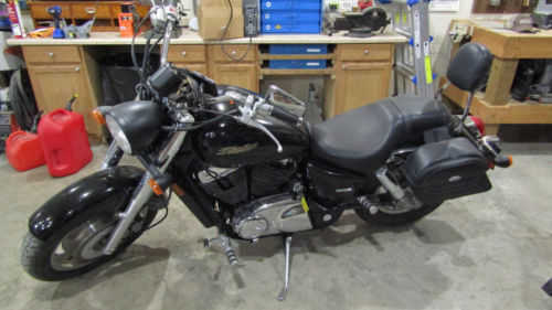 Honda VT1100C2 (SHADOW SABRE)