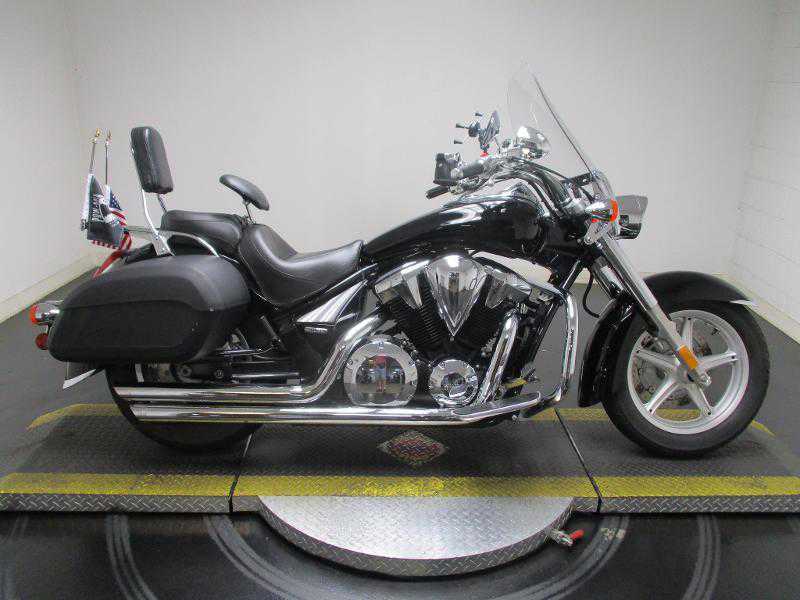 Honda VT1300 (Interstate)