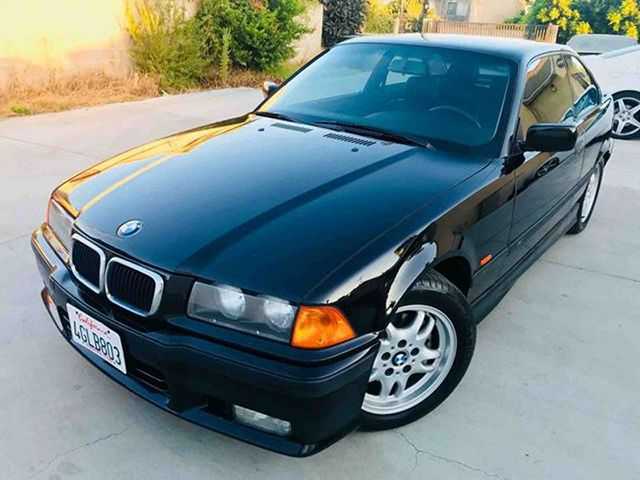 BMW 328iS