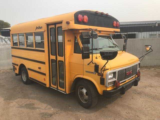 GMC Cutaway Van