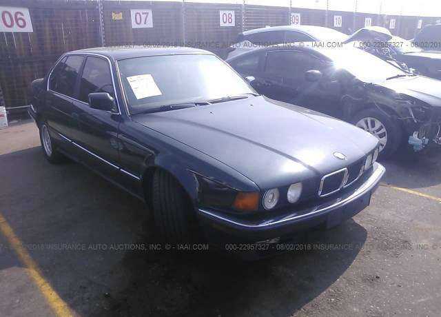 BMW 740i