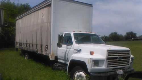 Ford F-700