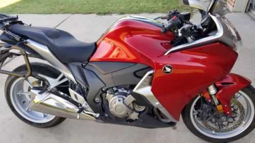 Honda VFR1200FD/VFR1200F