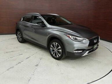 2017 INFINITI QX30 - License Plate