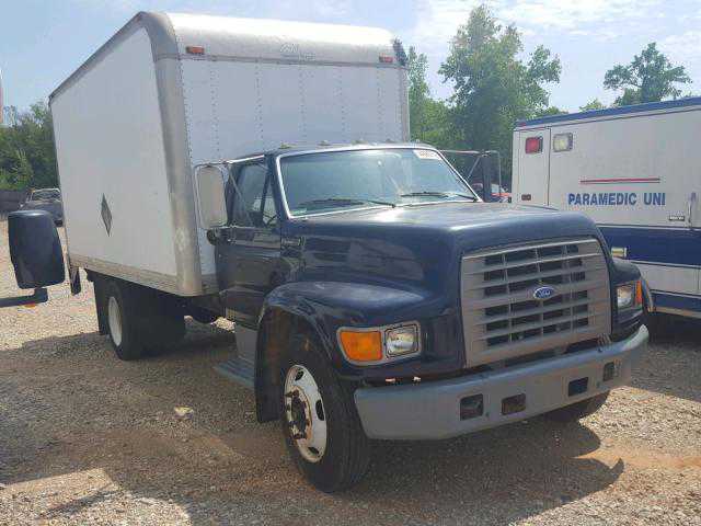 Ford F-700