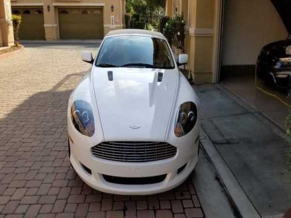 Aston Martin DB9