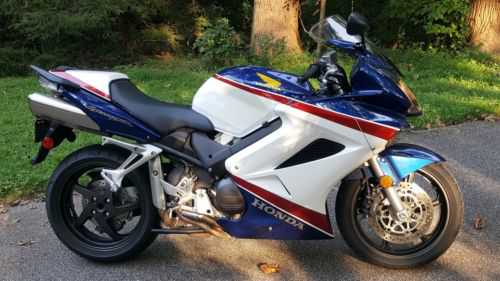 Honda VFR800 (INTERCEPTOR)
