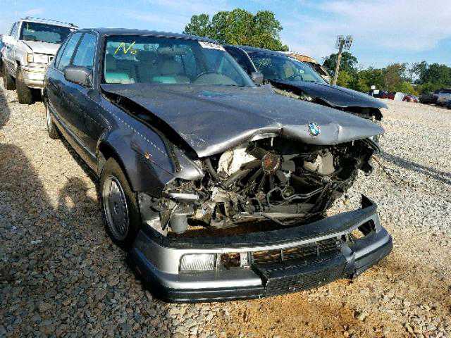 BMW 735i