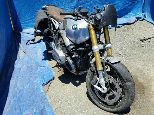 BMW R nineT